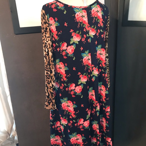 Beautiful Comfortable Cezanne Dress💋💋💋 - Picture 3 of 3